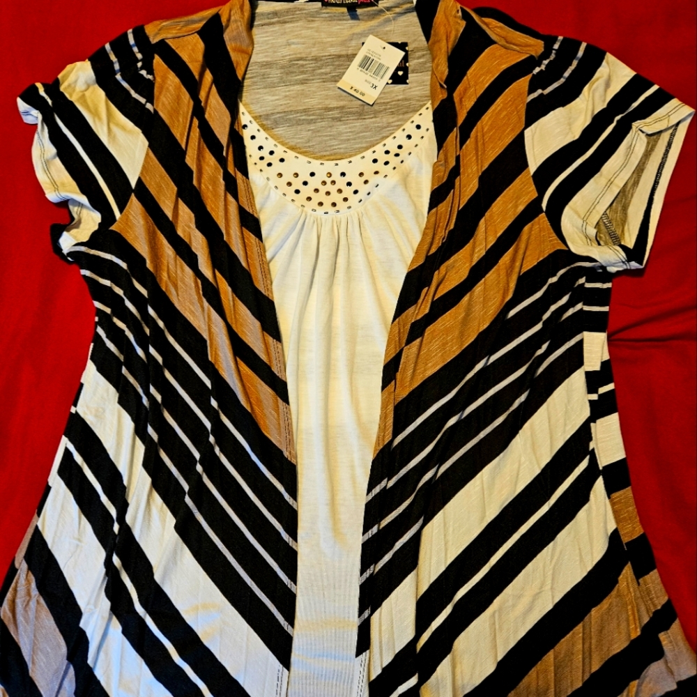 Plus size top. Brand new with tags